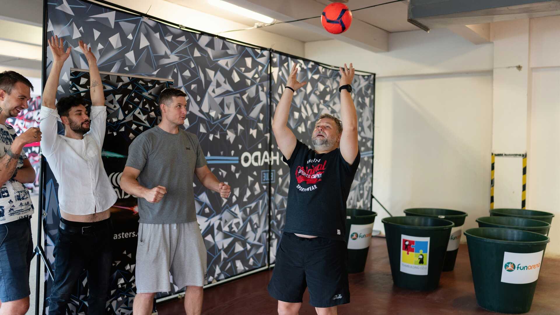 Gigantický Beer Pong