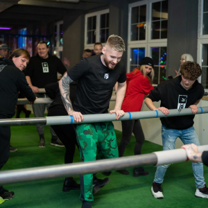 Lidský stolní fotbal
